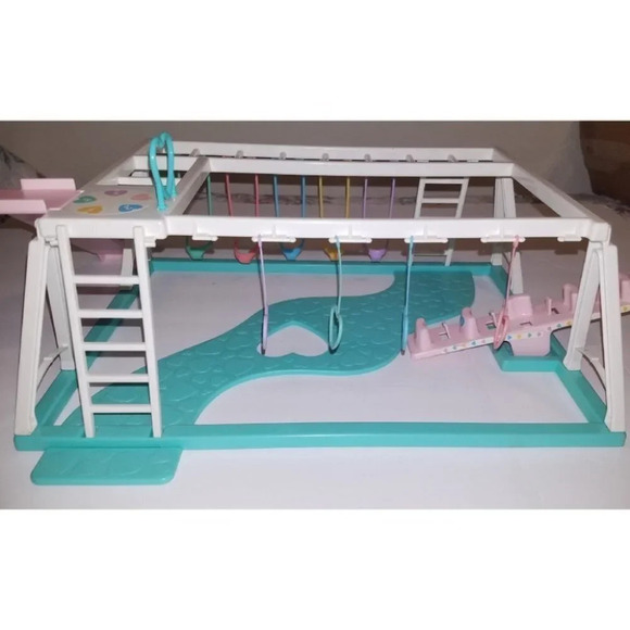 Vintage Quints Doll set w/ Playground - Picture 11 of 12